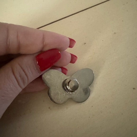 Coach butterfly pin - Picture 4 of 4